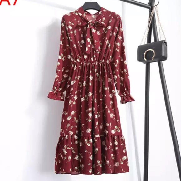 Long flowy summer/fall dress - Picture 2 of 3